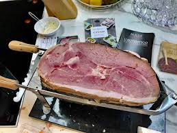 Prosciuttino crudo d'oca del friuli. Tra Fiume E Trieste Il Prosciutto Cotto Che Se Magna A Trieste