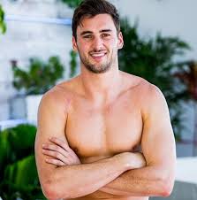 Todd Elton Bio Age Height Girlfriend Family Facts More Toptrendnow