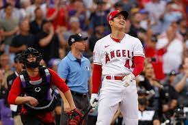 3.03.2021 特大ホームランを打つ大谷翔平選手 shohei ohtani 1st hr vs rangers 2021 spring training game. Kvjqphvb60vrxm