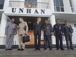 Mengkondisikan anak bangsa dalam sebuah lingkungan akademis universitas pertahanan. Eu In Indonesia On Twitter 2 2 Air Commodore John Mass Gave Lecture On Eu Csdp At Universitas Pertahanan Unhan Idu Sentul Also Talked W Military Experts Kemlu Https T Co Djah5wmaoy