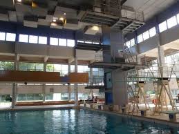 Rennes 35 Ille Et Vilaine France Piscine De Brequigny Installations De Plongeon Photo Prise Le 21 09 2013 Par Dan Maison Style France Piscine Piscine