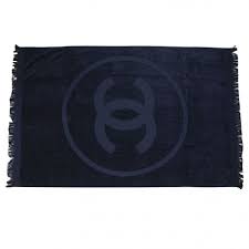 Check spelling or type a new query. Serviette De Plage Chanel A Saisir Rapidement Luxe Certifie Collector
