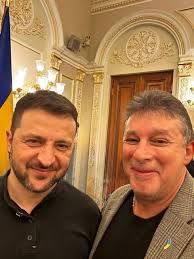 Daniel Gómez (@dagomez03)