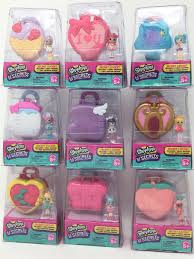 Tienes la llave para desbloquear un mundo de sorpresas dentro del secret small mall! Shopkins Lil Secrets Lockets Set Of 9 Default Title Shopkins Shopkins Toys Locket