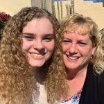 Beth Hulbert's Instagram, Twitter & Facebook