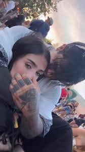 Cindy Cossio's Instagram, Twitter & Facebook