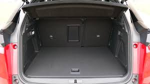 Er ist premium, ohne dass premiumpreise verlangt werden. Peugeot 3008 Phev Hybrid4 Fahrbericht Allrad Und 300 Ps Autogefuhl