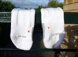 Résultat de recherche d'images pour "left and right socks"