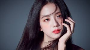 Seperti beberapa referensi gaya rambut dari seleb korea berikut ini, yang bisa kamu coba untuk membuat penampilan makin fabulous! 5 Rahasia Yang Membuat Jisoo Blackpink Selalu Cantik Mempesona