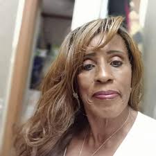 God Bless this sweet dog. Hi sweetie.🐾