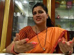 She is elected as member of parliament from amravati. Navneet Kaur Rana The Mp From Amravati Who Tested Covid 19 Positive Taken To Mumbai As Health Worsens
