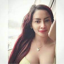 Mami sisca bobo bareng sopir kesayangan di villa ngapain ajah. Tante Sisca Tantesisca17 Twitter
