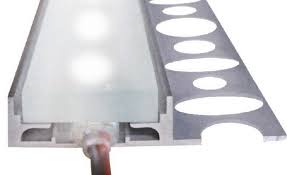 Die abdeckungen sind einklickbar und somit sehr wartungsfreundlich. Led Fur Direktes Indirektes Licht Indirekte Led Beleuchtung Fur 1 Cm Dicke Fliesen 120 Cm