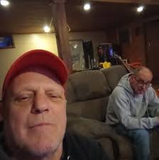 Steve and Clay Newcomb visit Jordan Budd for a guided Nebraska whitetail  trip.