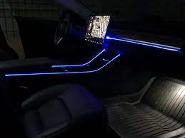 samambylight und einen weiteren tesla model 3 mit einer facebook