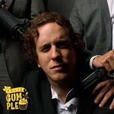 El Colorado Coqueto, el famoso Oruga Vieja, el Icono del Bi-Sexo, Diego Armando  Coronado, está de cumpleaños el día de hoy y vamos a celebrarlo con todas  las de la ley. Los