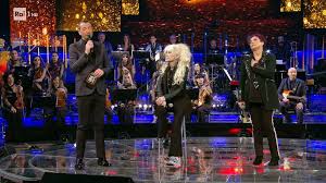 Paolo vallesi tenterà la fortuna con ritrovarsi ancora, silvia salemi interpreterà era digitale e donatella milani. Ora O Mai Piu La Lite Tra Donatella Rettore E Donatella Milani Oscura La Vittoria Di Paolo Vallesi Nella Quarta Puntata Io Donna