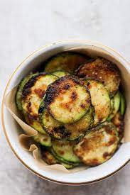 Fry( on average heat) on the one hand until the grinding of a few minutes, then turn over to the other side and do pour olive into a frying pan, but you can also refine sunflower oil. Fried Zucchini The Wooden Skillet