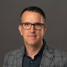 Glenn Pringle's Instagram, Twitter & Facebook