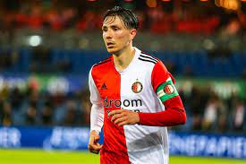 He is a dutch professional footballer who plays as a winger with a jersey number 19. Zvaf7vdemdjwm