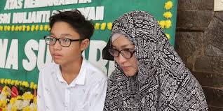 Walaupun berpuasa, keisha alvaro bisa menjalankan ulangan kenaikan kelas. Pesan Almarhumah Ibu Okie Agustina Untuk Kiesha Alvaro Sang Cucu Kapanlagi Com