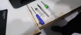 Jika keempat langkah diatas tidak dapat membantu menyelesaikan masalah tinta yang tidak keluar pada printer anda, kemungkinan besar penyebabnya adalah kerusakan pada catridge printer anda. Cara Mengatasi Tinta Tidak Keluar Pada Printer Epson L 210 Pusat Tutorial