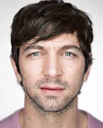 Michiel Huisman,very attractive in my opinion. : r/VindictaRateCelebs