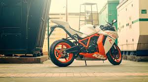 Free wallpapers of the most beautiful motorcycles on this planet. Http Hdwallpapersgalaxy Blogspot Com 2014 02 Ktm 1190 Rc8 Heavy Bike Hd Wallpaper Html Motorcycle Wallpaper Motorcycle Bike