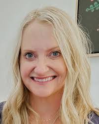 Emily Cade's Instagram, Twitter & Facebook