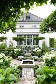 Melody King Komisar And Company Beautiful Gardens White Gardens Exquisite Gardens