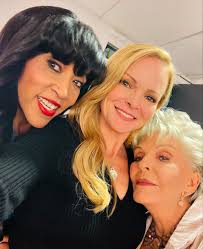 Hello everyone! We Need 1000 Yes for New Season 😍🎉 Have a great time,  everyone! 🌞 🌳 #days #daysofourlives #DOOL #shopopera #Peacock #fans