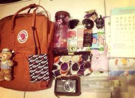 投稿 what s in your kanken bag 徵件活動 by 李菜菜款式 kanken classic磚紅說明 我的輕巧kanken浪跡天涯小包包是跑課老師的最佳幫手