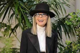 Der rührende Grund, warum Diane Keaton immer einen Hut und einen Schal trug