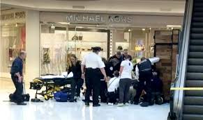 The man accused of throwing a boy over a balcony at the mall of america was born with a muslim name, but later changed it to emmanuel aranda. Boy Injured In Mall Of America Fall Is Showing Real Signs Of Recovery