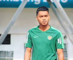Alfath fathier, bek andalan madura united merupakan bek kiri jebolan diklat persib yang satu angkatan dengan febri hariyadi dan gian zola. Maung Bandung Gagal Gabung Persib Alfath Fathier Kalau Jodoh Pasti Kembali