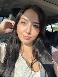 Any girls looking to be a roommate? It'd likely be an apartment in North  Lakeland(Lakeland Manor Apartments) It's cheaper to get a 2 bed 1 bath  split with someone than it is