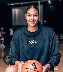 Liz cambage called out curt miller over his comments. Liz Cambage Height Weight Age Boyfriend Family Biography More