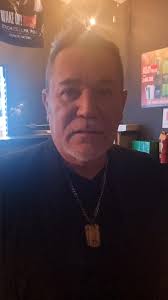 Miguel Ángel Vidal, cantante de Voz Propia, nos cuenta la actualidad de su  banda y su próximo lanzamiento como solista. 30 de abril de 2025, en el  Lima New Wave.