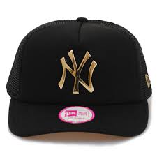 Black And Gold New York Yankees Hat New Era Women S Ny Yankees Metal Logo Padded Gold Black Mesh Trucker Hat Cap New Era Hats Hats For Women Men S Baseball Cap