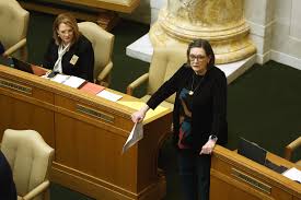 Schrantz seeks re-election as Benton County circuit judge