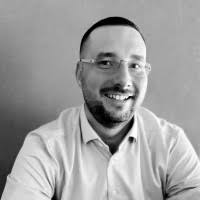 600+ "Můdrák" profiles