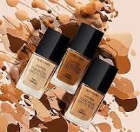 Wet n Wild - Maquillaje base con enfoque fotográfico