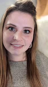 Lisa Crownover's Instagram, Twitter & Facebook