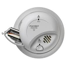 The second generation first alert onelink smart smoke and carbon monoxide detector helps keep you protected with remote notifications, homekit installation of the onelink smart smoke and carbon monoxide alarm took us only a matter of minutes. First Alert Direct Wire Combination Smoke And Carbon Monoxide Detector 120 Volt With 9 Volt Battery Back Up Sc9120b 6 Pack Walmart Com Walmart Com
