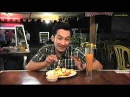 Berbeda dengan pecel pada umumnya, pecel kawi terkenal dan sangat digemari karena mempunyai bumbu pecel yang lebih kental dan juga bumbu kacang yang sangat gurih. Tempat Makan Best Di Kelantan Pilihan Jjcm Tv3 Youtube