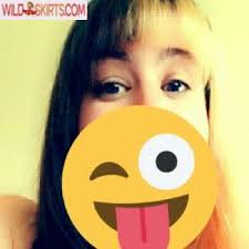 Nude models whose name starts with D - WildSkirts