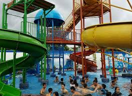 Rp 20.000 (weekday) rp 25.000 (weekend) tarif parkir mobil Ricastro Waterzone Ciater Wahana Kolam Renang Keluarga Terbaik Di Tangsel Citranews Indonesia