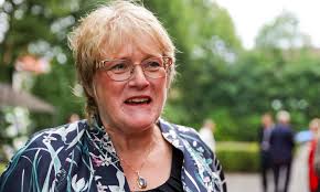 Maria Solheim feirer 20 år som plateartist med å entre Melodi Grand Prix