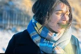 Where to find a scarf like Amelia's