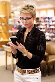 Coiffure femme 60 ans avec lunettes elegant beau brigitte macron. Ø³ÙØ± Ø­Ø²ÙØ© Ø§ÙØ¬Ø±Ø§Ø­Ø© Coupe Courte Lunettes Thibaupsy Fr